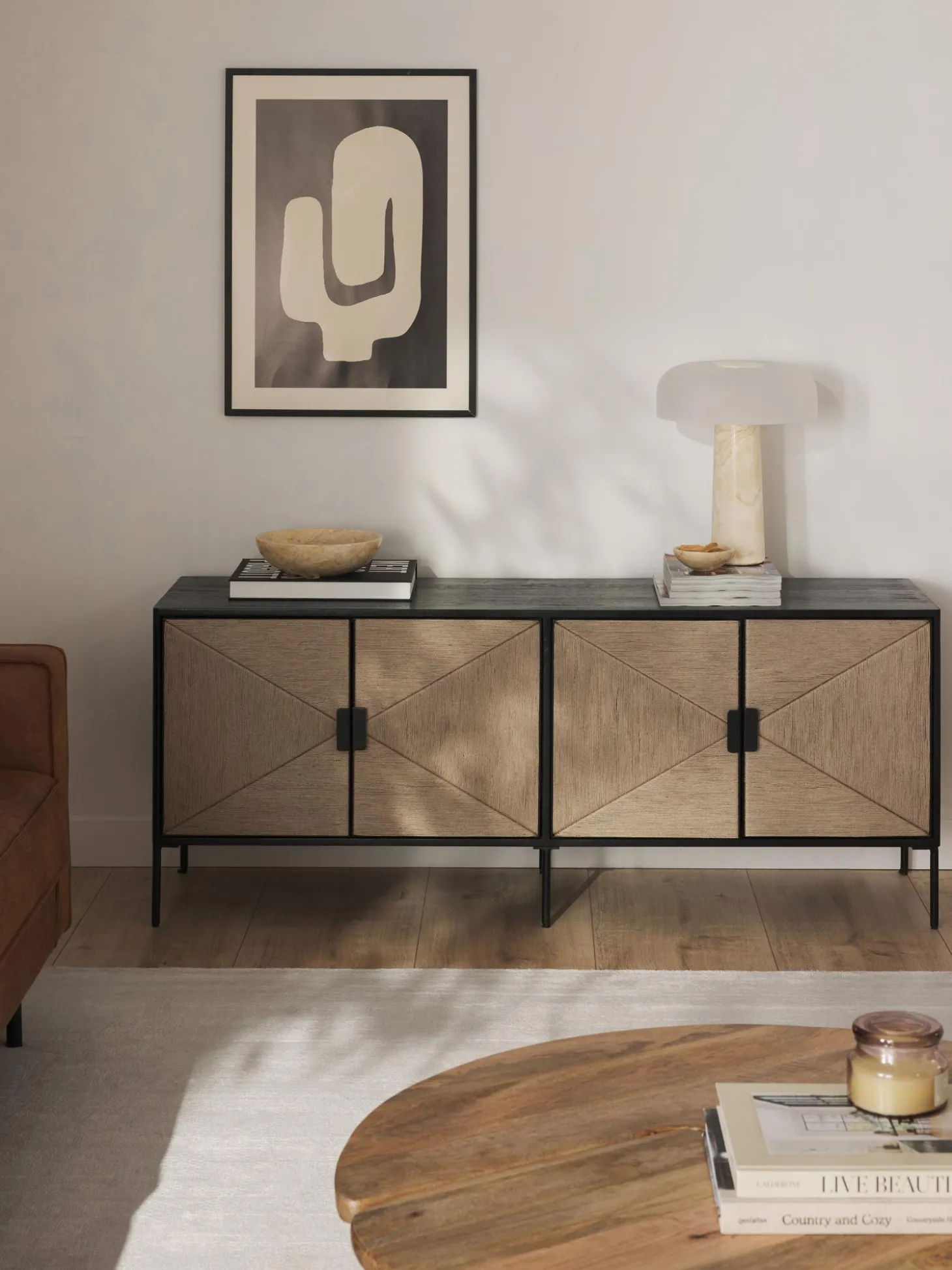 Aparador Con Puertas De Madera De Mango Maciza June