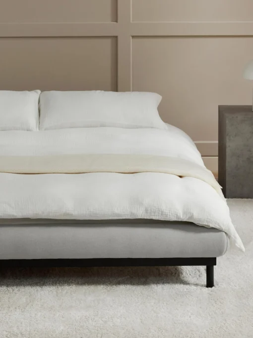 Cama Tapizada Meya