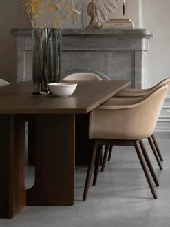Mesa De Comedor En Madera Oscura Androgyne, Tamanos Diferentes