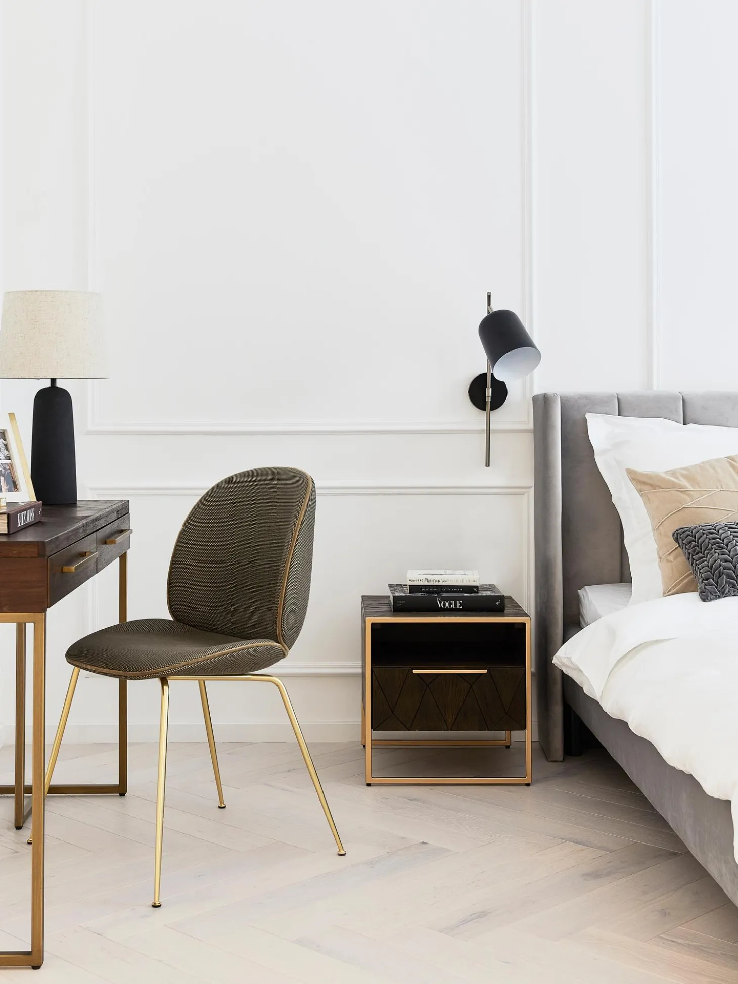 Mesita De Noche De Madera Maciza De Mango Harry