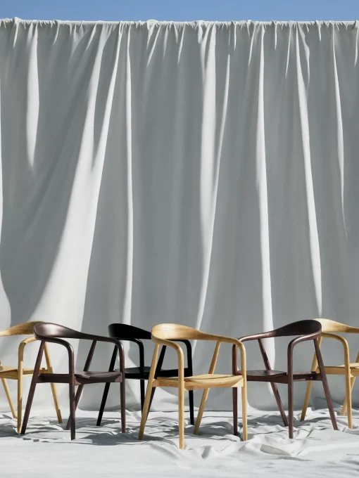 Silla Con Reposabrazos De Madera Angelina