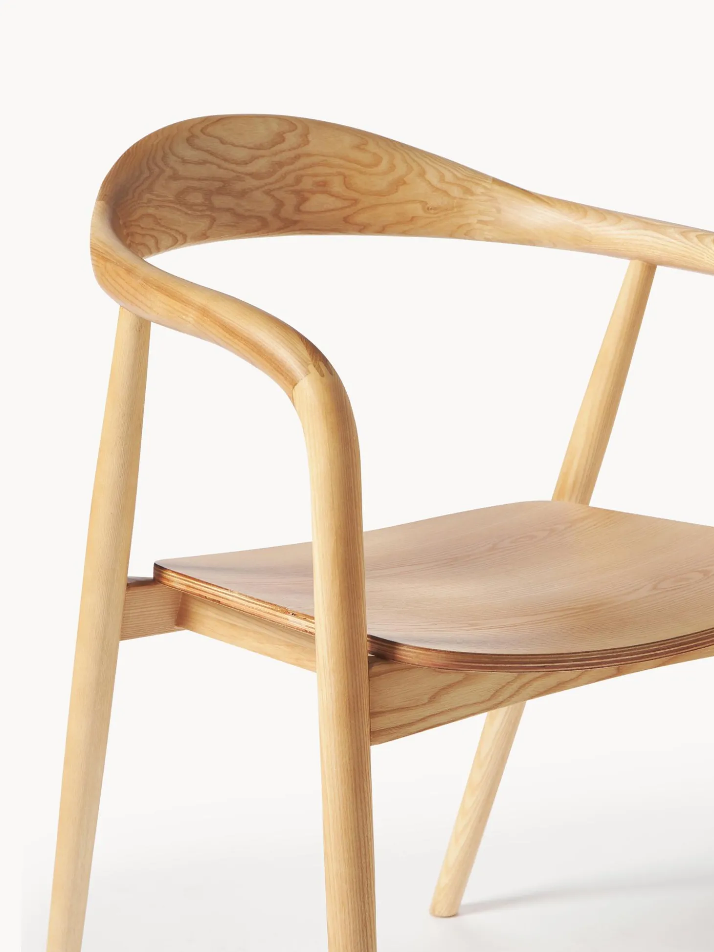 Silla Con Reposabrazos De Madera Angelina