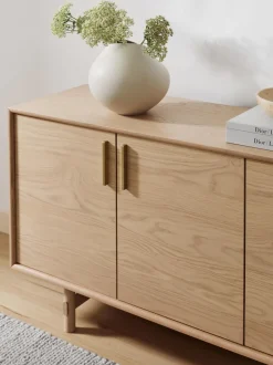 Aparador Con Puertas De Roble Diana