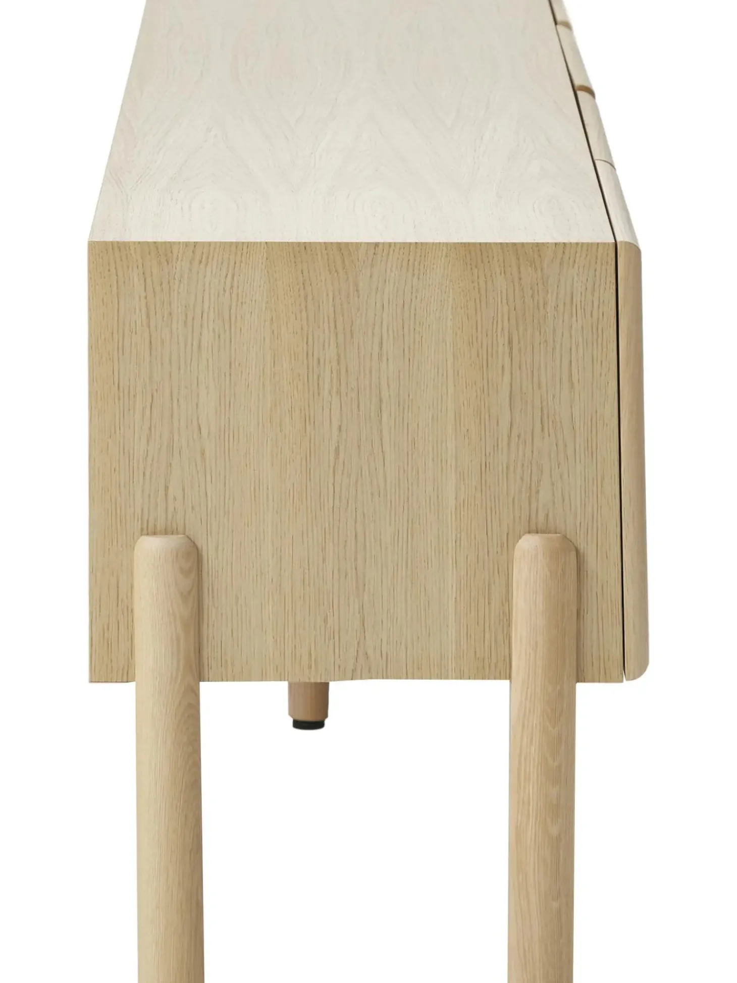 Aparador De Roble Con Tejido Vienes Jolie