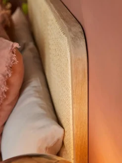 Cabecero De Ratan Byrum