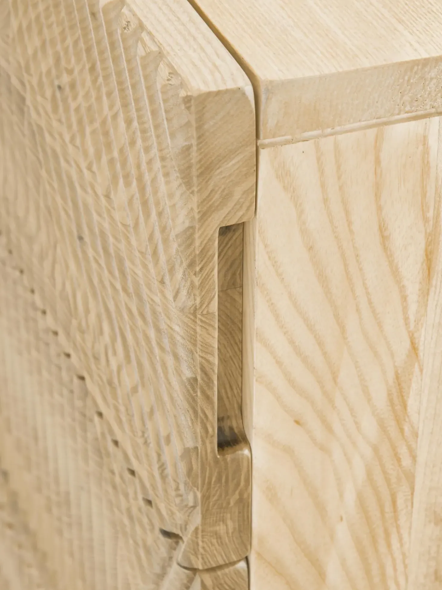 Cajonera De Madera Maciza Louis