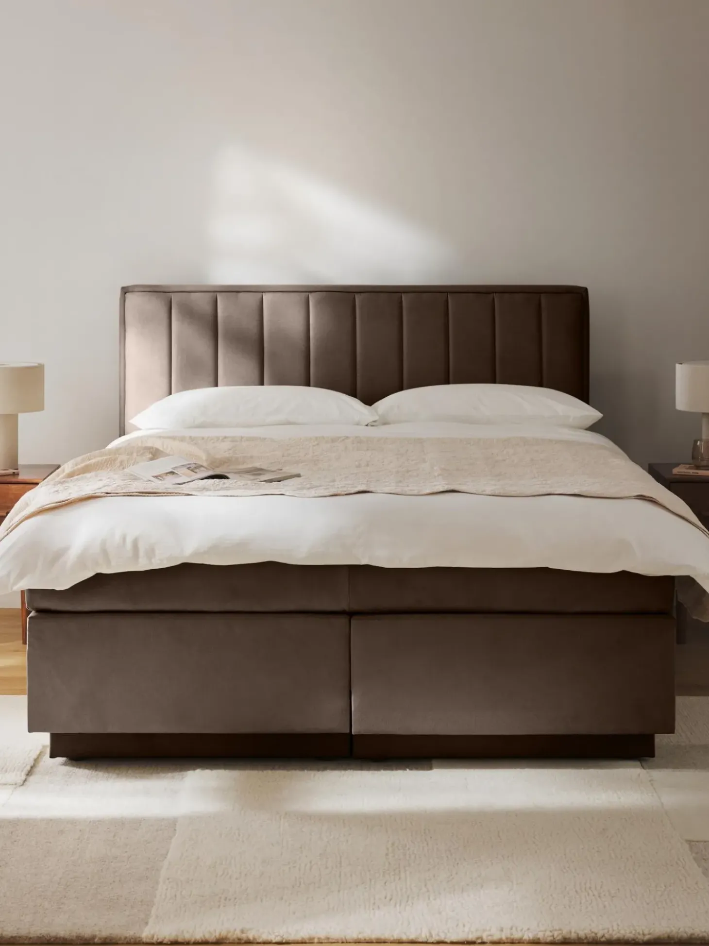 Cama Continental Livia, Con Espacio De Almacenamiento