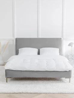 Cama Tapizada En Terciopelo Peace