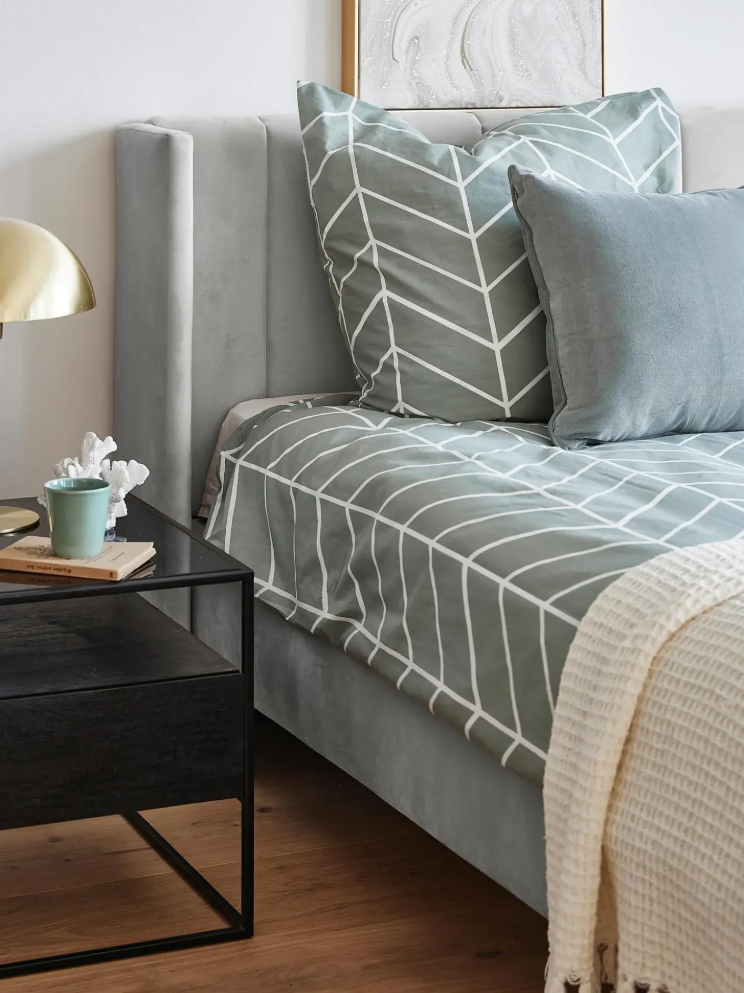 Cama Tapizada En Terciopelo Dusk