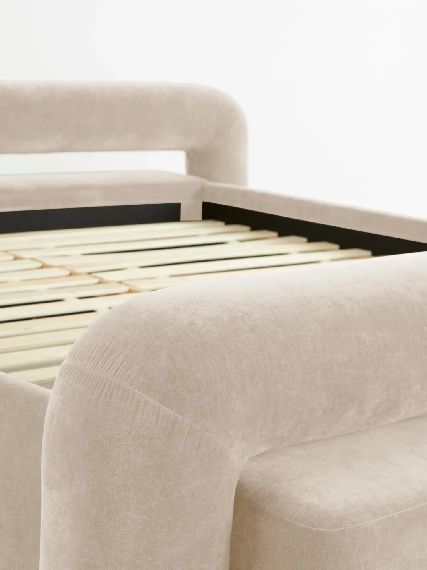 Cama Tapizada Komoro