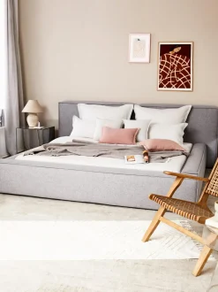 Cama Tapizada Lennon, Con Espacio De Almacenamiento