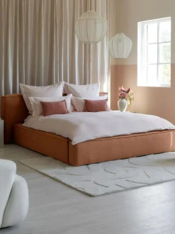 Cama Tapizada Lennon, Con Espacio De Almacenamiento