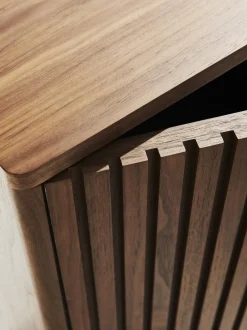 Chiffonnier Con Canale Rue