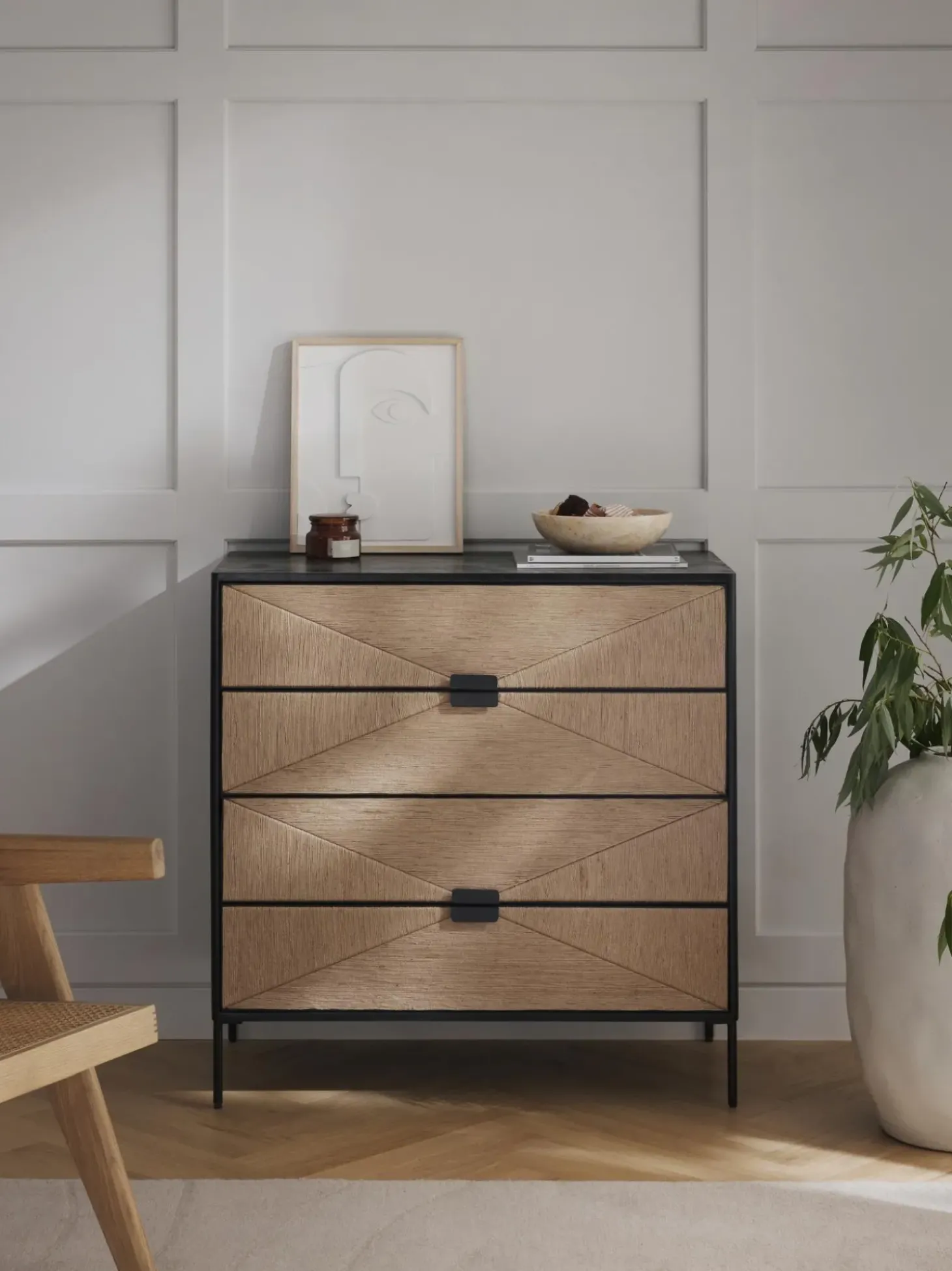 Comoda Con Cajones De Madera De Mango Maciza June