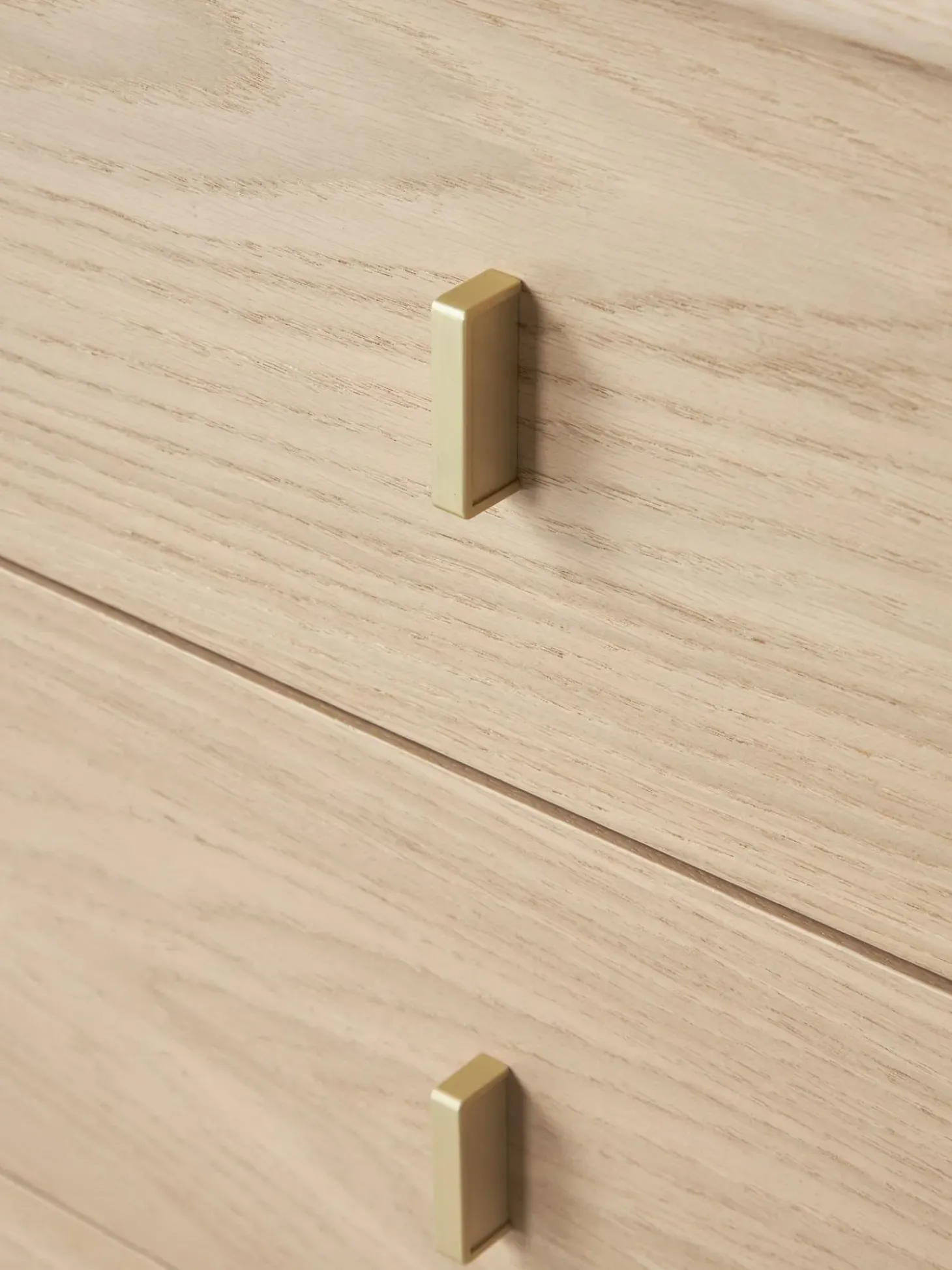 Comoda Con Cajones De Roble Diana