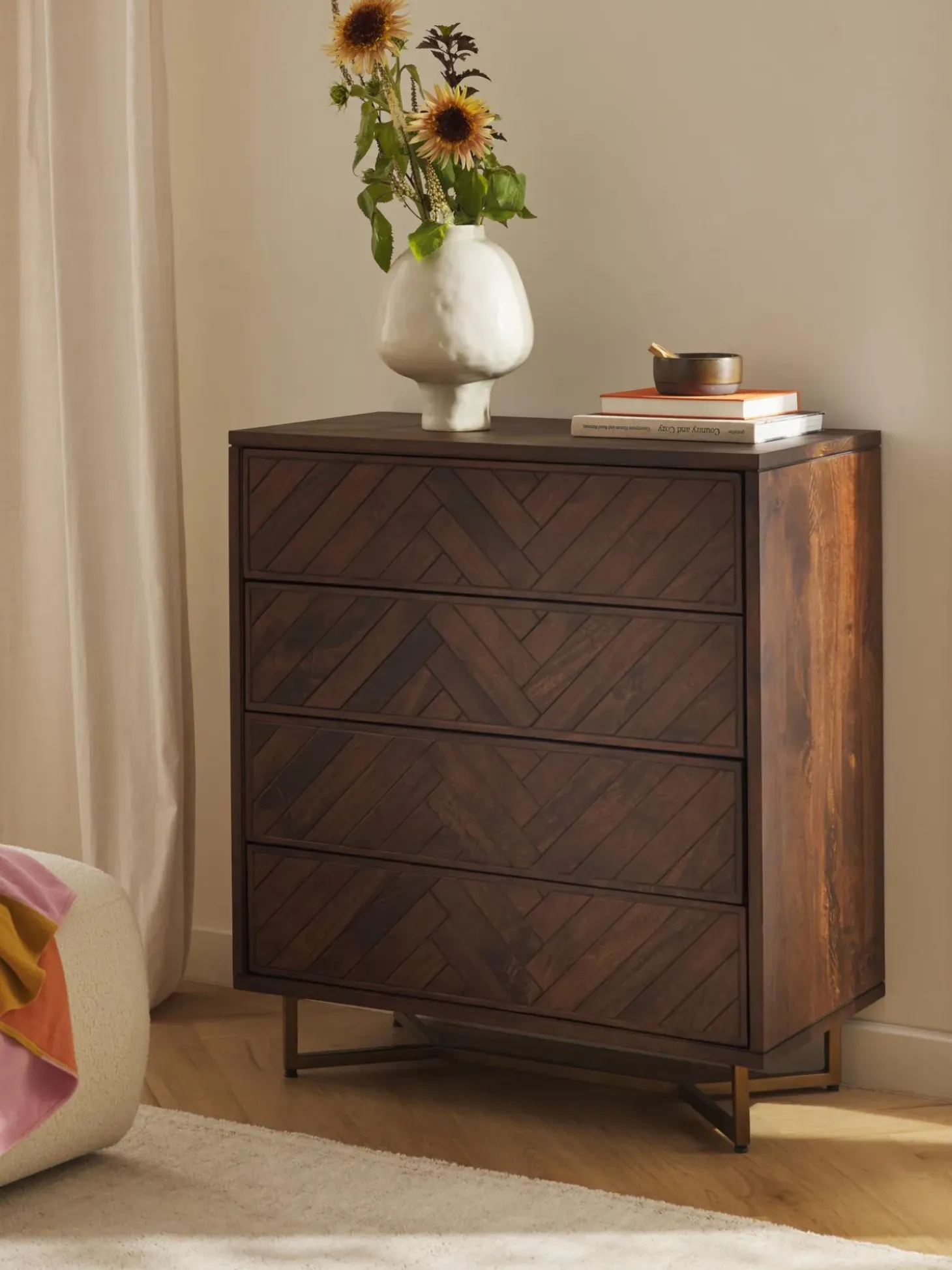 Comoda De Madera De Mango Con Cajones Luca