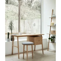 Escritorio De Madera Con Cajones Architect