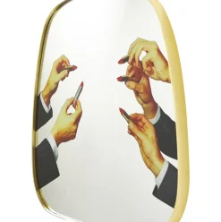 Espejo De Pared De Diseno Lipsticks