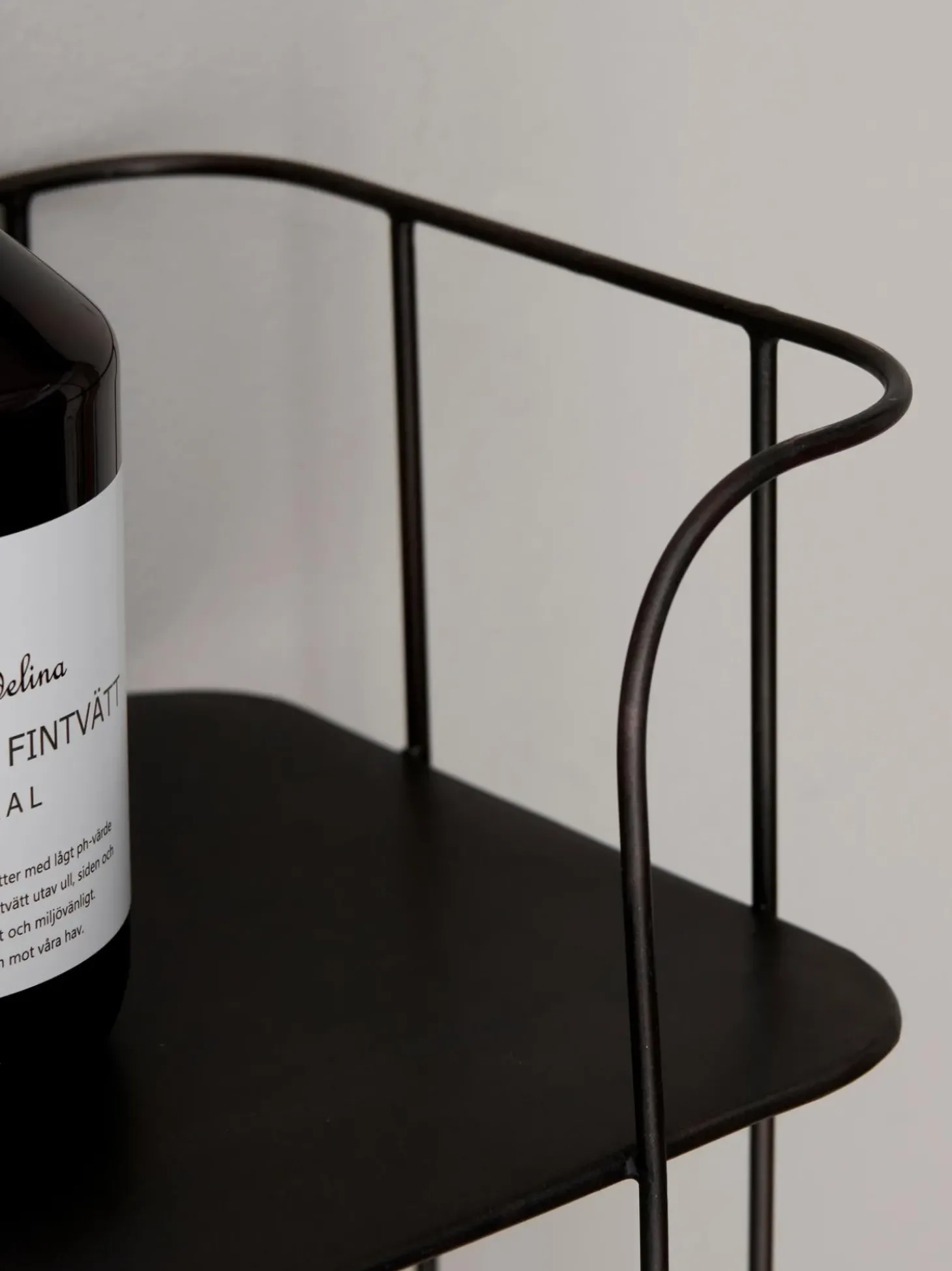 Estante De Pared Con Ganchos De Metal Hebda