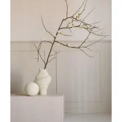 Jarron De Diseno Con Forma Organica Isla