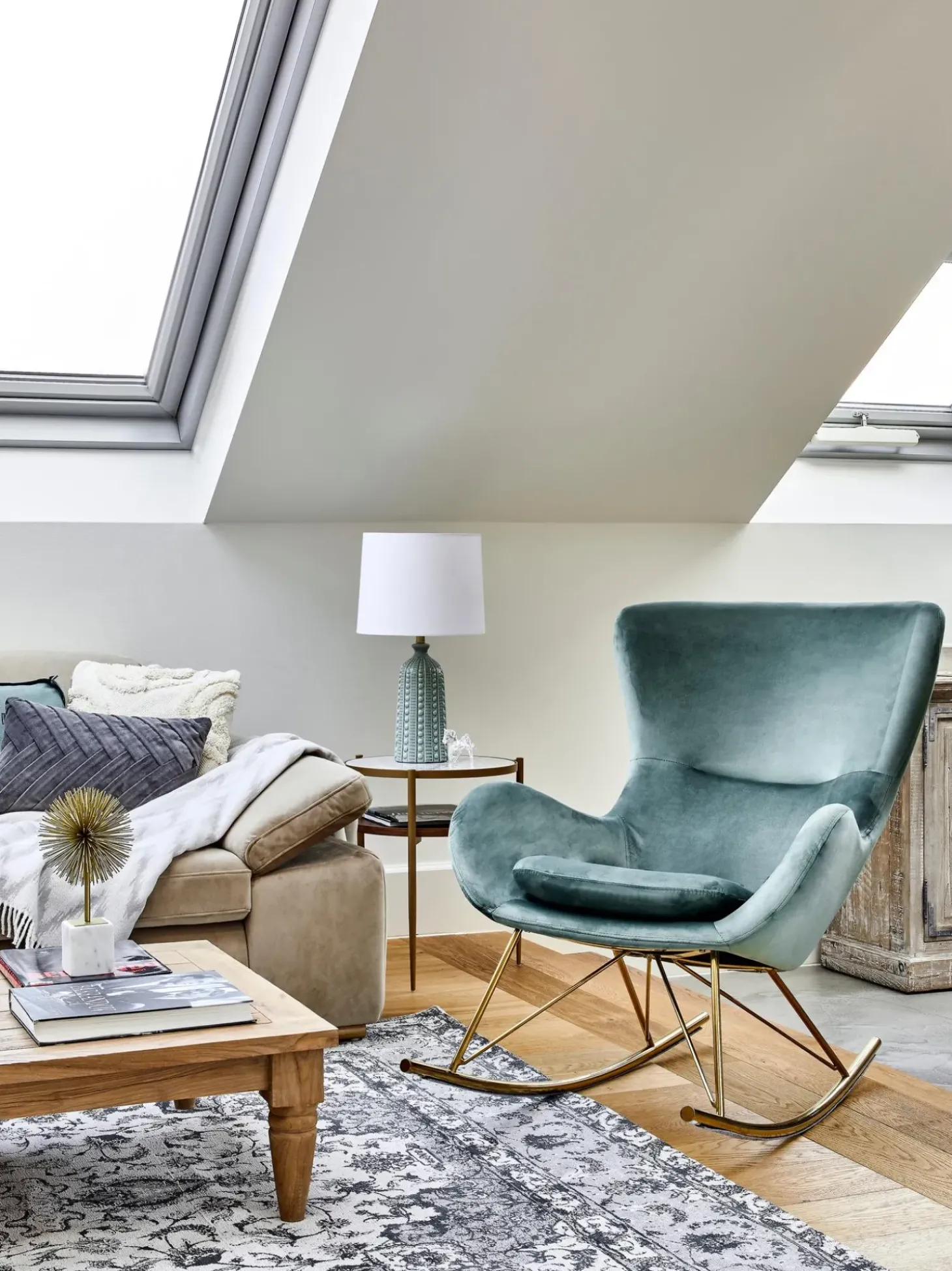 Mecedora De Terciopelo Wing