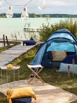 Mesa Auxiliar Con Bandeja Redonda De Metal Sangro