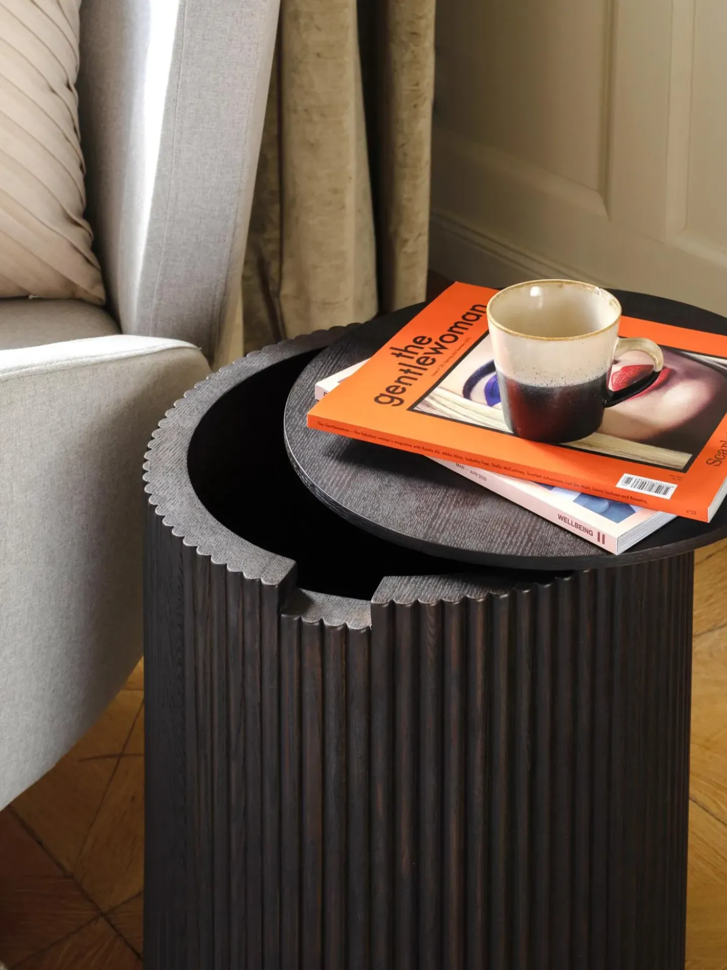 Mesa Auxiliar De Madera Nele, Con Funcion De Almacenamiento