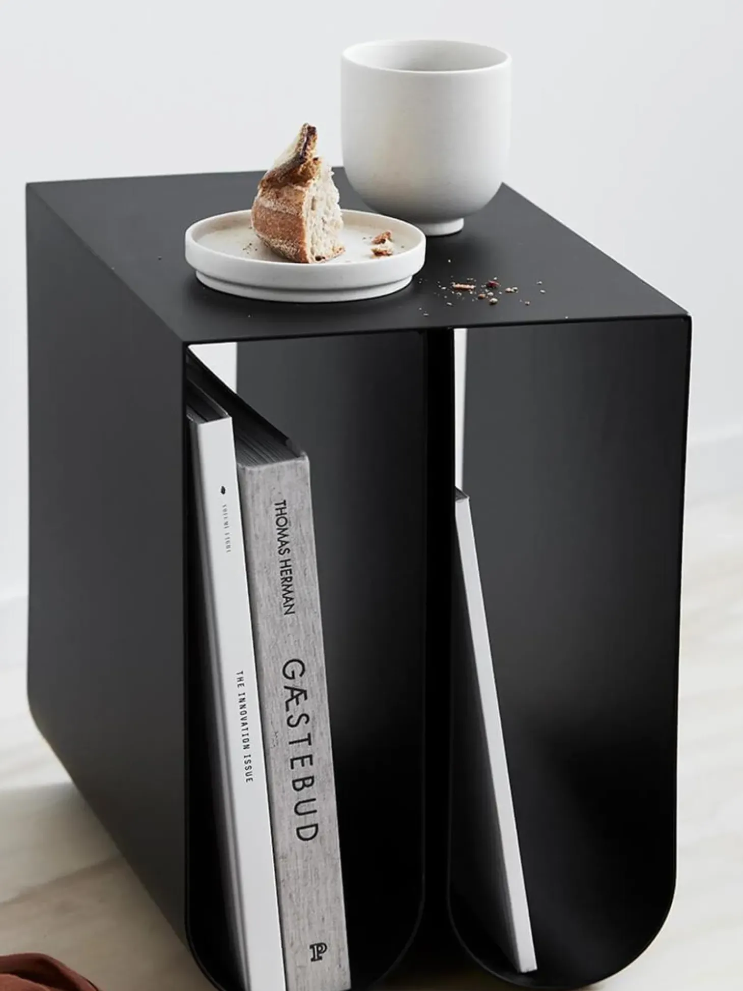 Mesa Auxiliar De Metal Curved