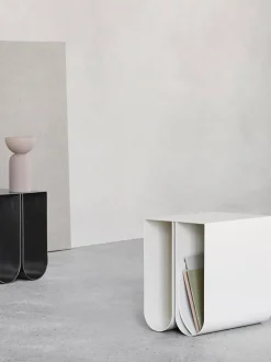 Mesa Auxiliar De Metal Curved