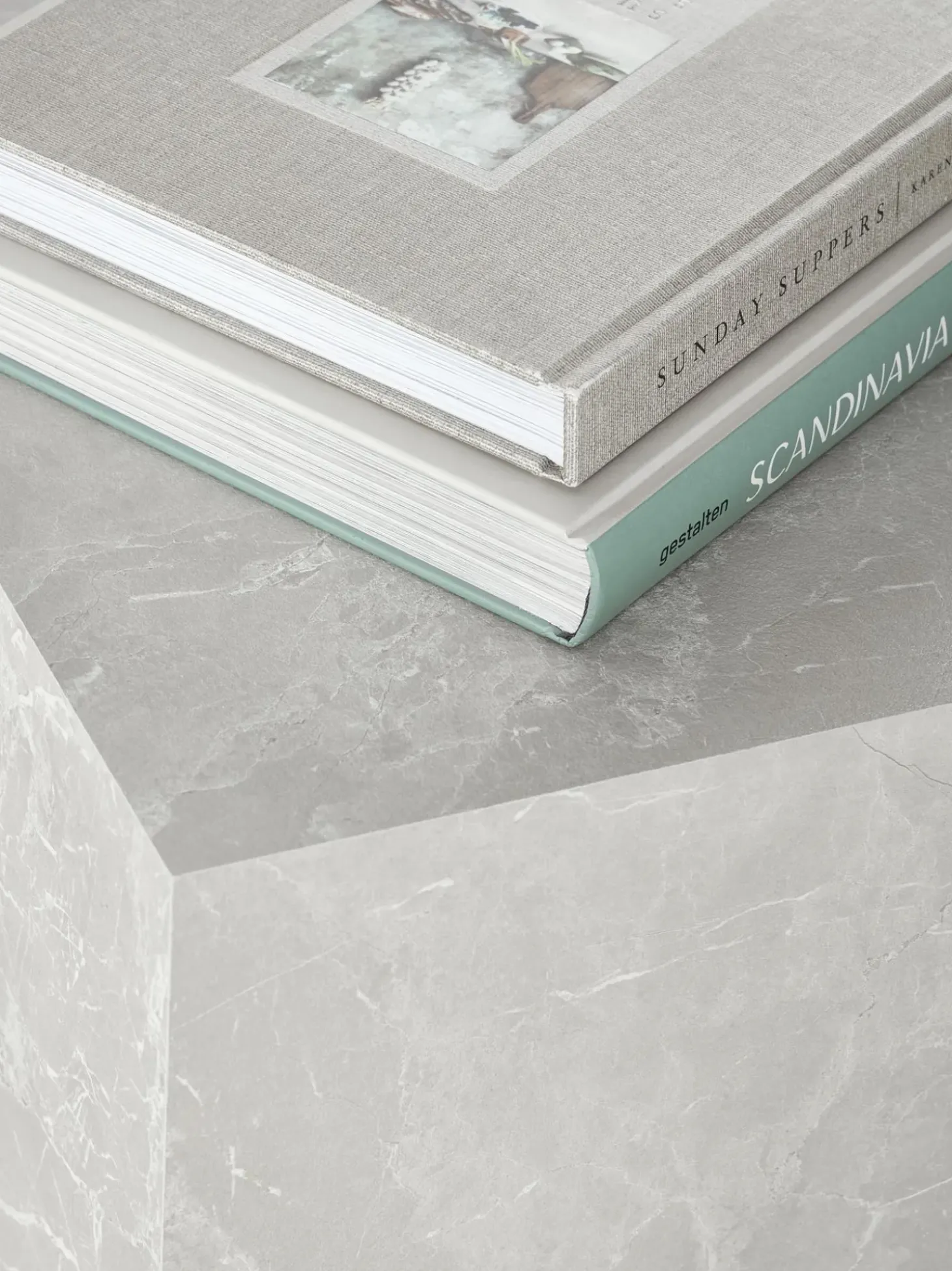 Mesa Auxiliar En Look Travertino Lesley