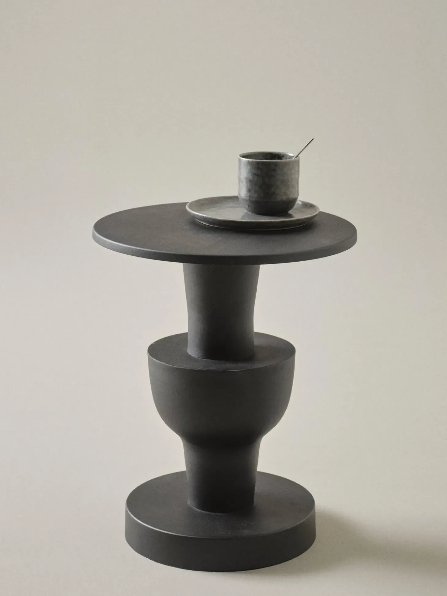 Mesa Auxiliar Redonda Brandford