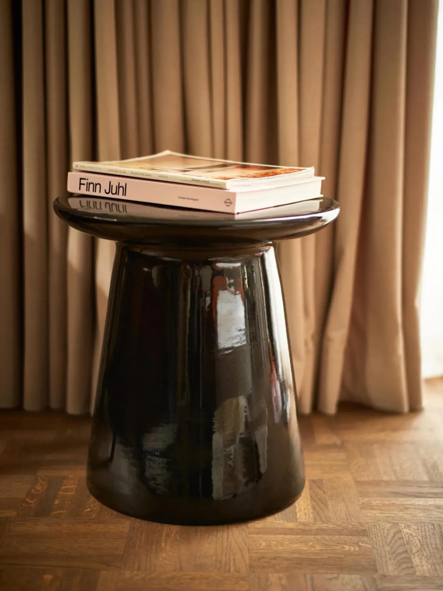 Mesa Auxiliar Redonda De Gres Earthenware