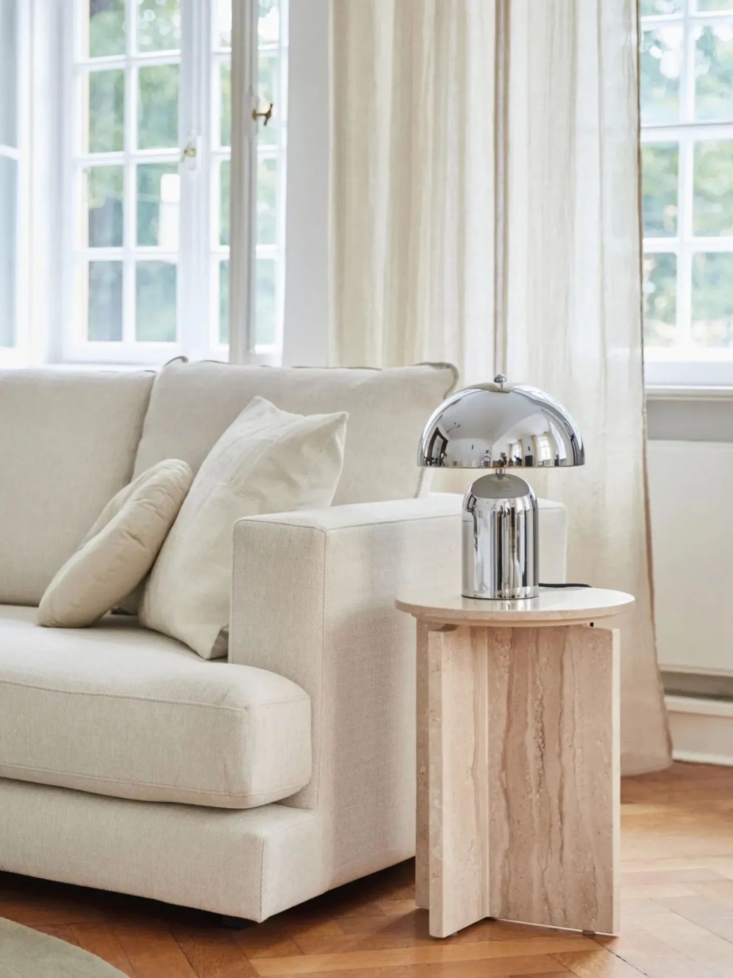 Mesa Auxiliar Redonda De Travertino Marisa