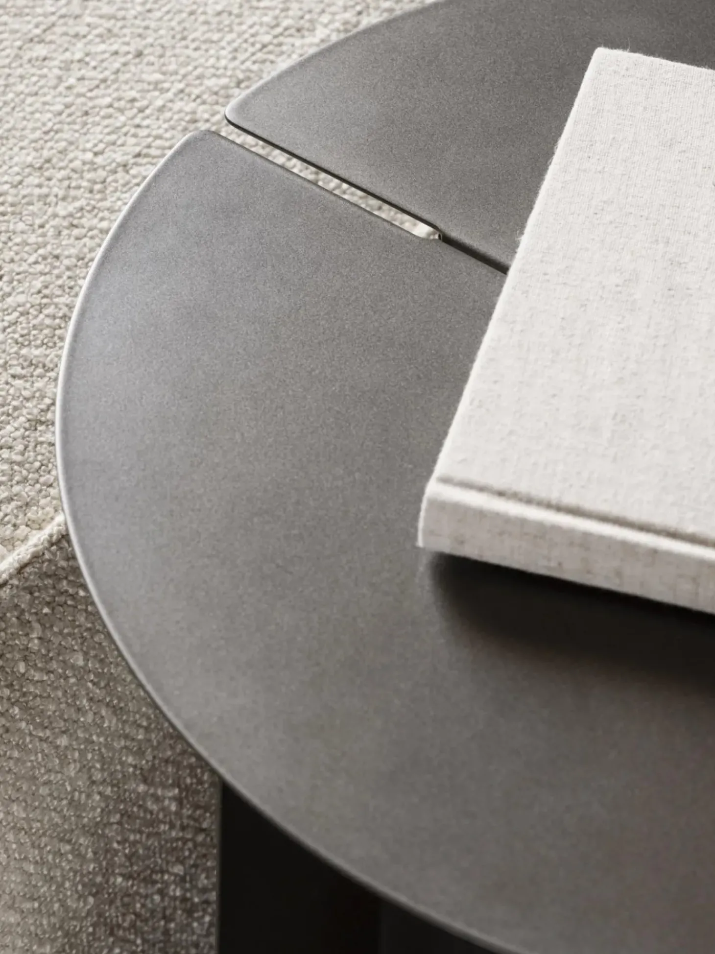 Mesa Auxiliar Redonda Oru, Look Vintage