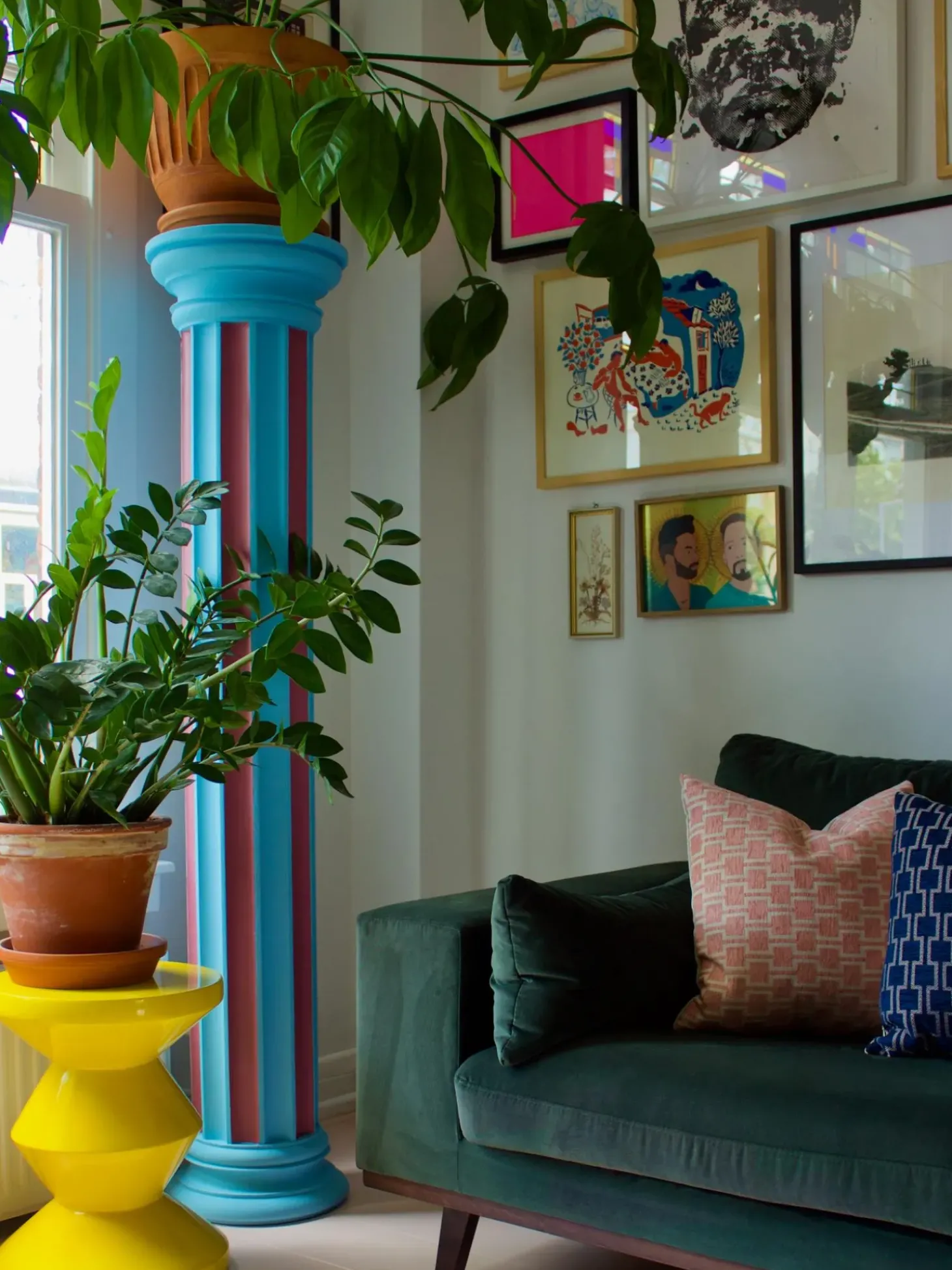 Mesa Auxiliar Redonda Zig Zag