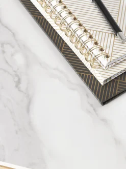 Mesa De Comedor En Look Marmol Jackson, Tamanos Diferentes