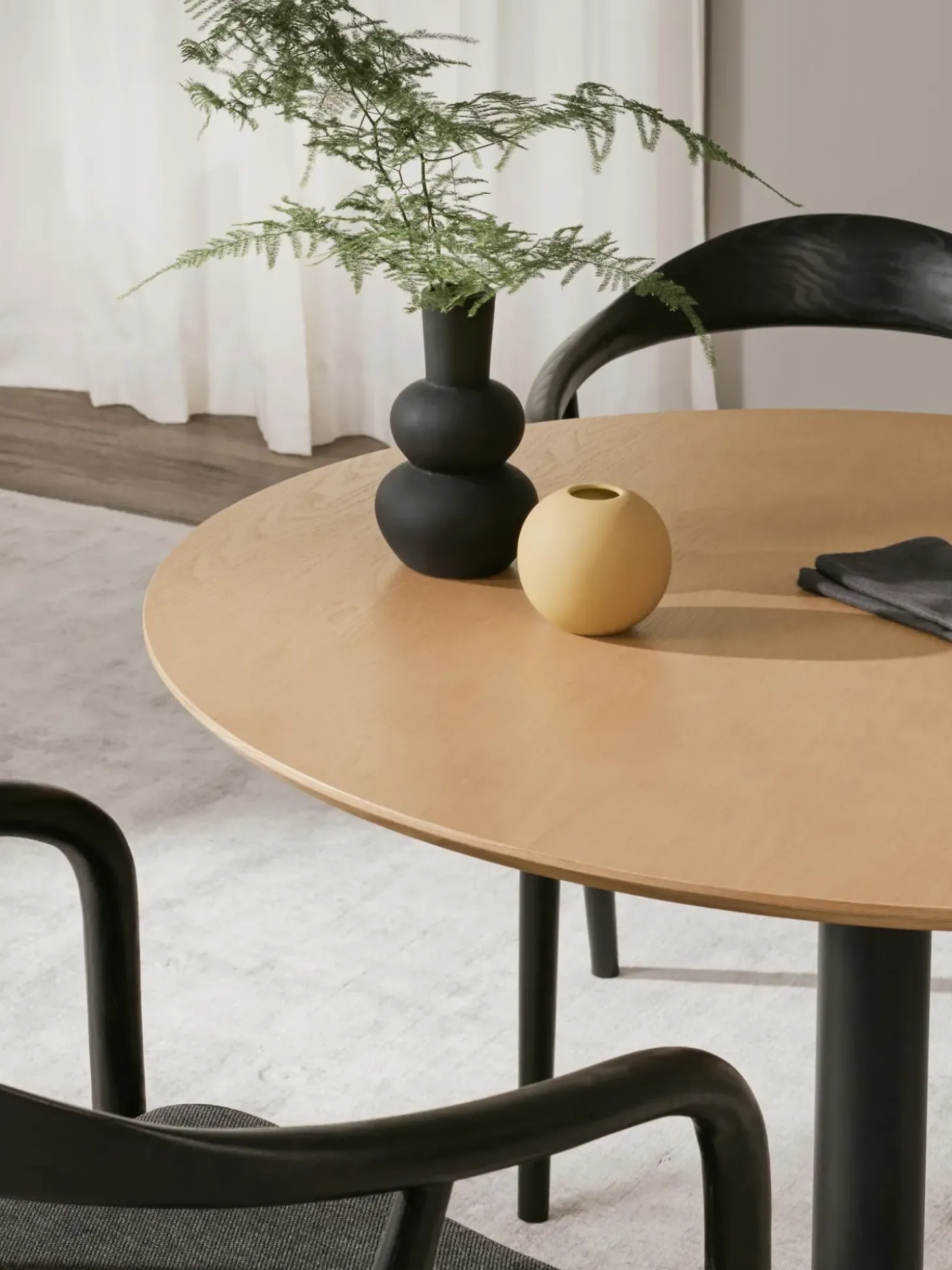 Mesa De Comedor Redonda En Fresno Menorca, O 100 Cm