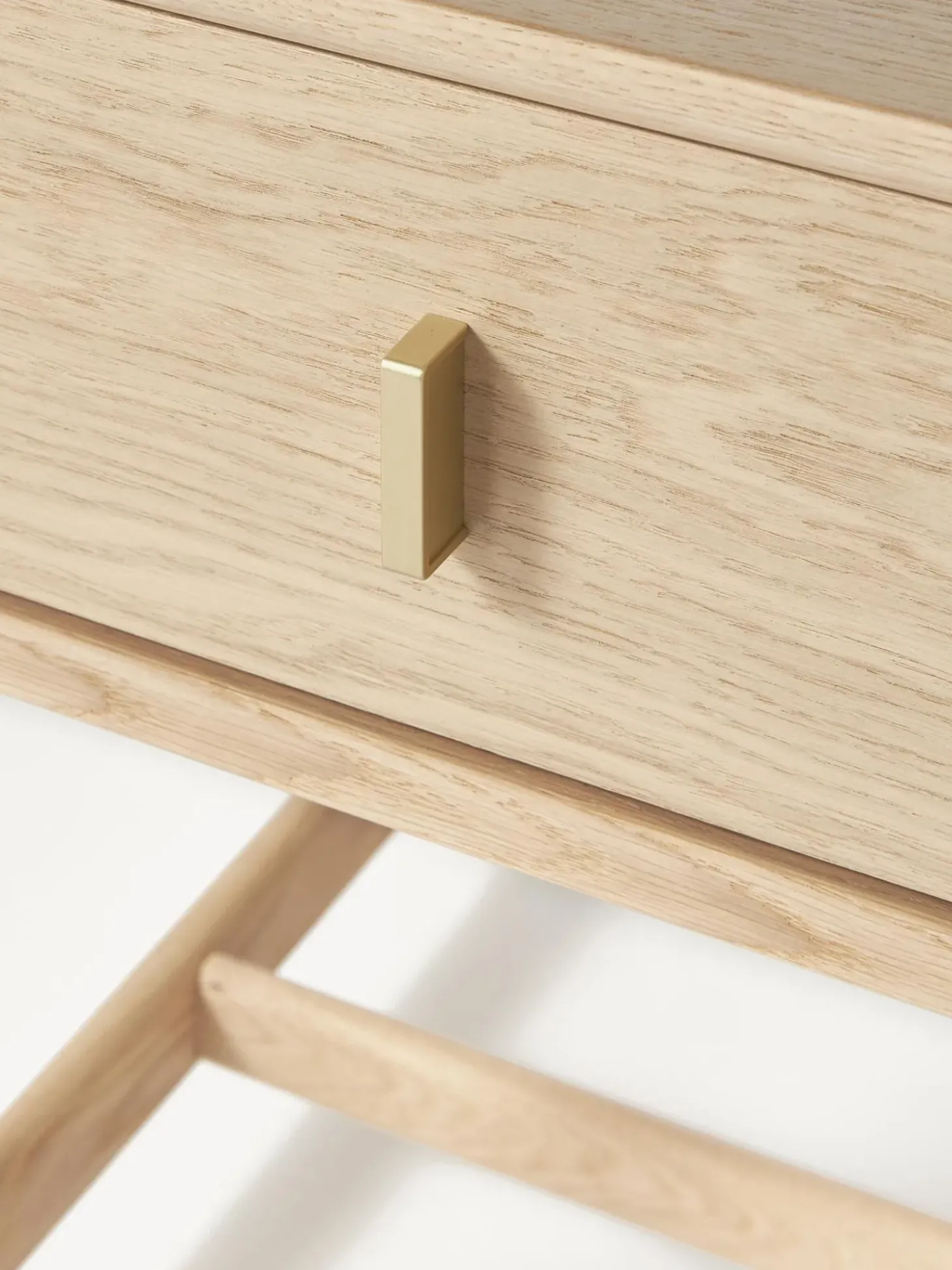 Mesilla De Noche Con Cajon De Roble Diana