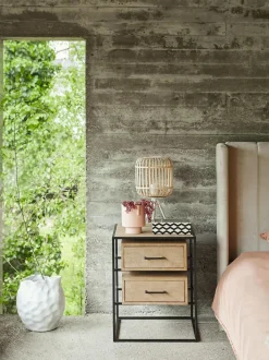 Mesilla De Noche Lyle