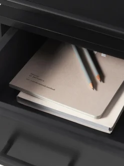 Mesita De Noche Lyle