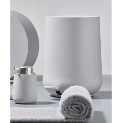 Papelera Con Tapadera Cierre Suave Nova