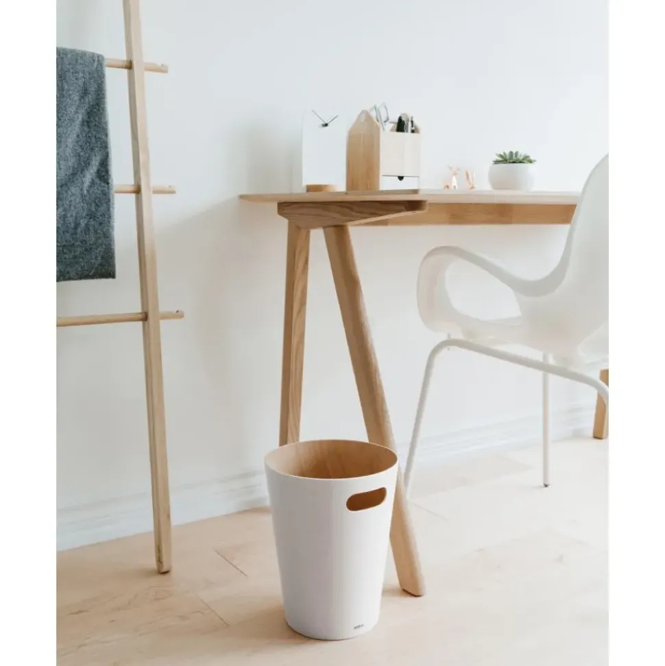 Papelera Pequena Woodrow Can