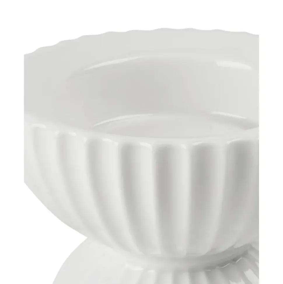 Portavelas De Porcelana Con Relieves Tura