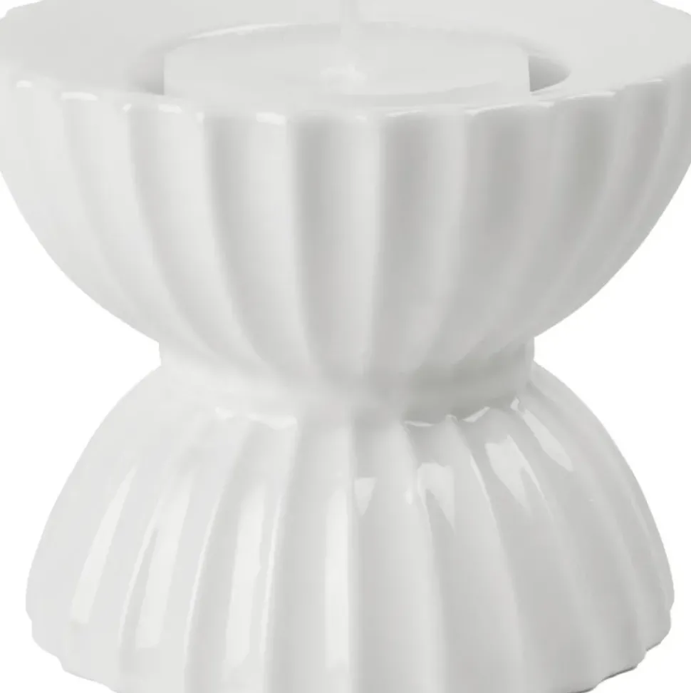 Portavelas De Porcelana Con Relieves Tura