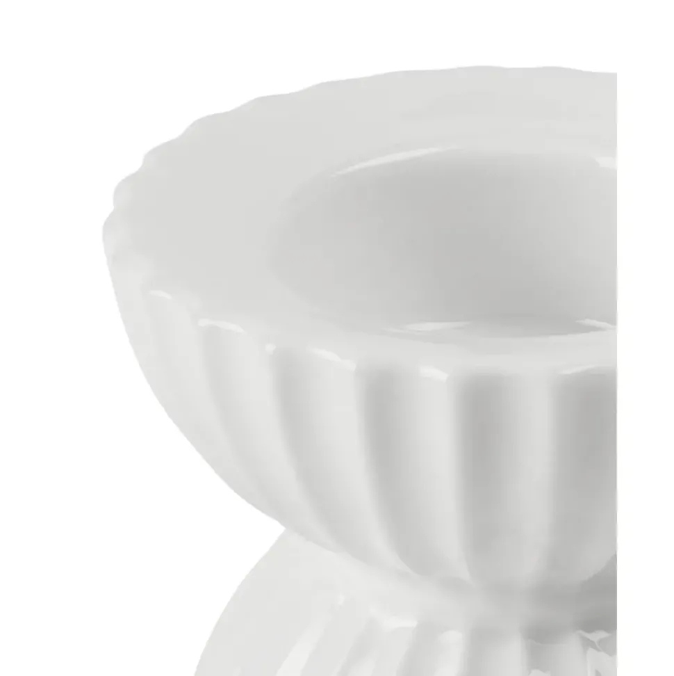 Portavelas De Porcelana Con Relieves Tura