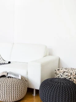 Puf De Punto Artesanal Dori