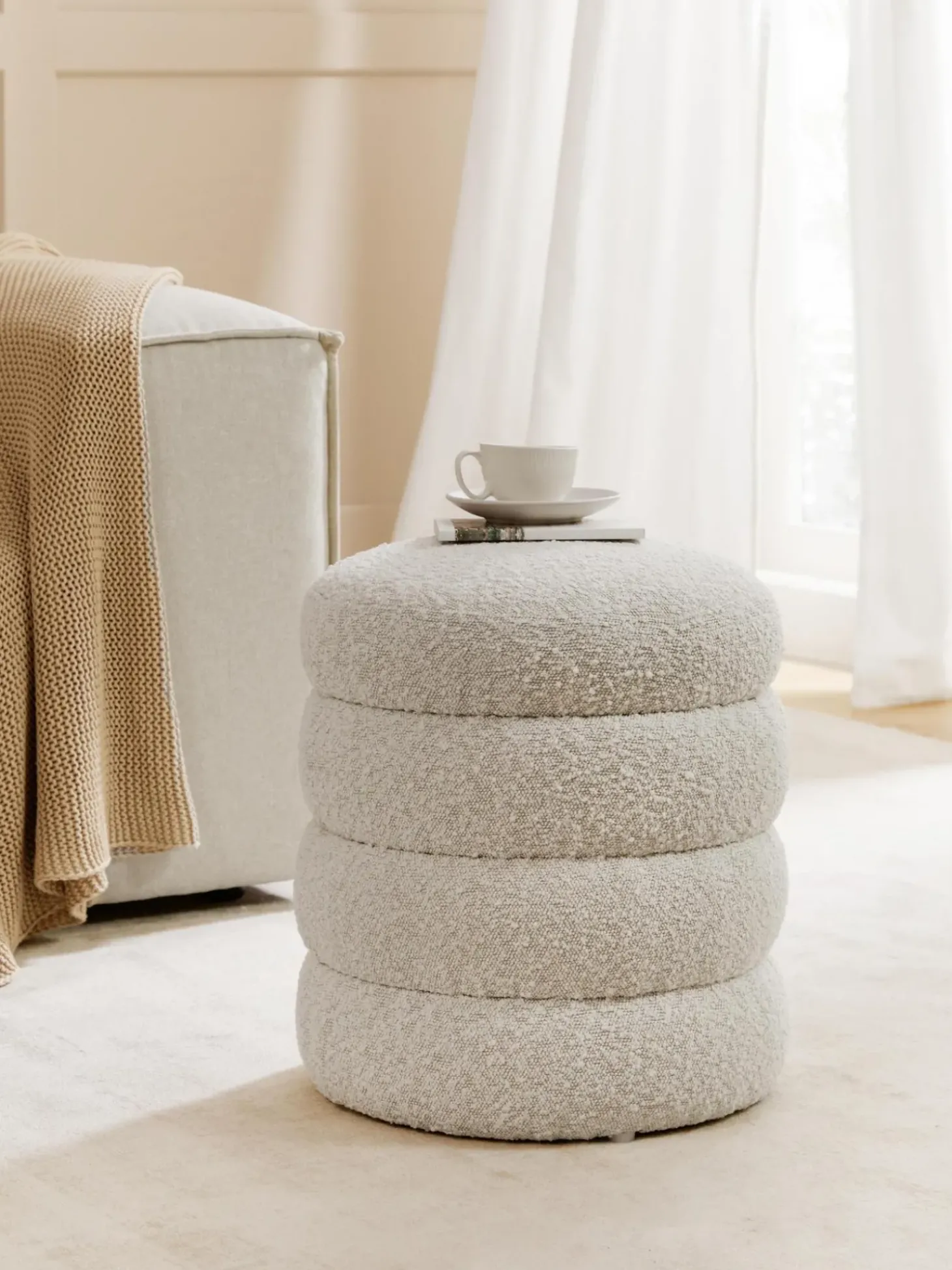 Puf En Tejido Boucle Alto