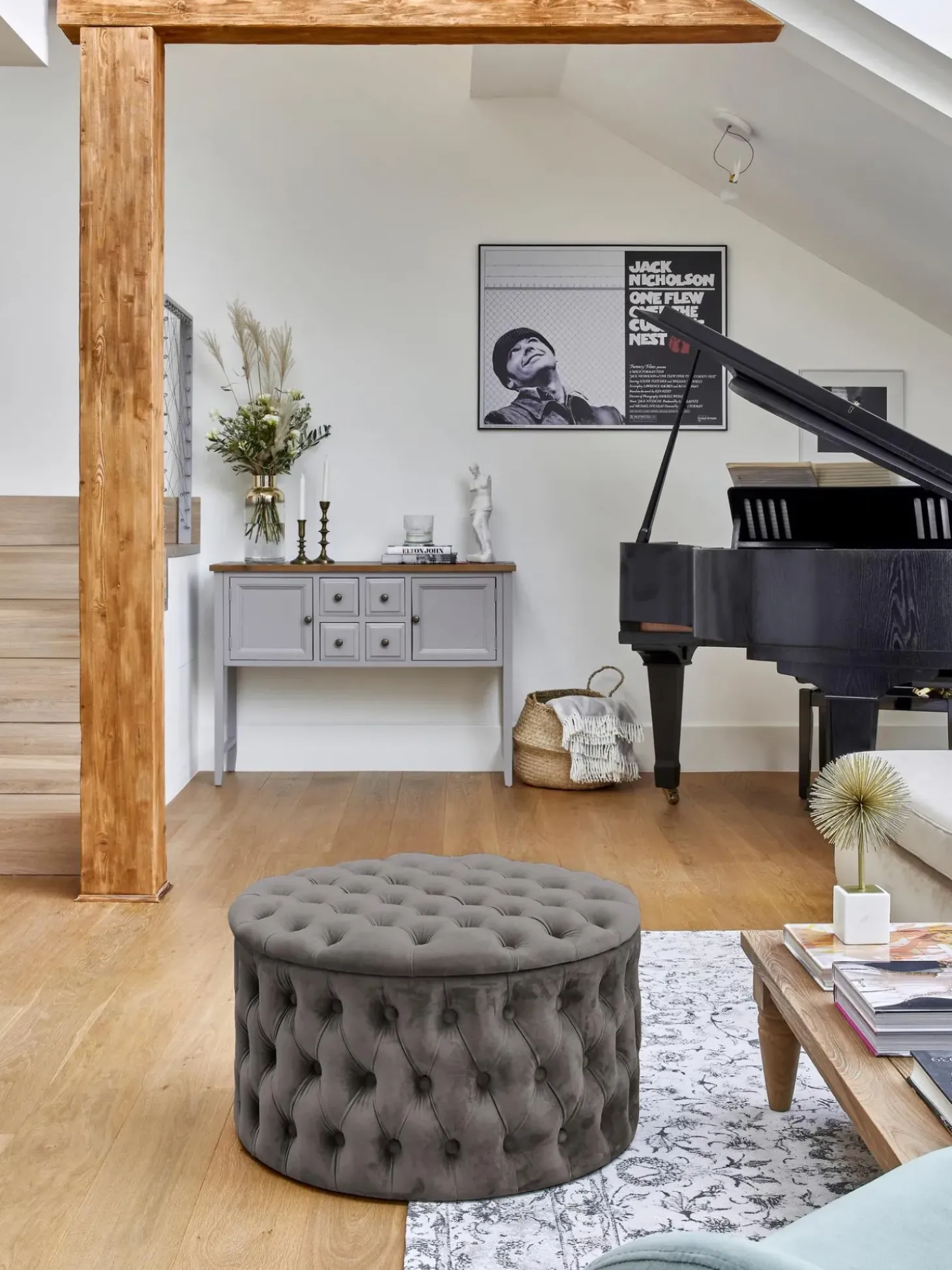 Puf Grande De Terciopelo Chiara, Con Espacio De Almacenamiento