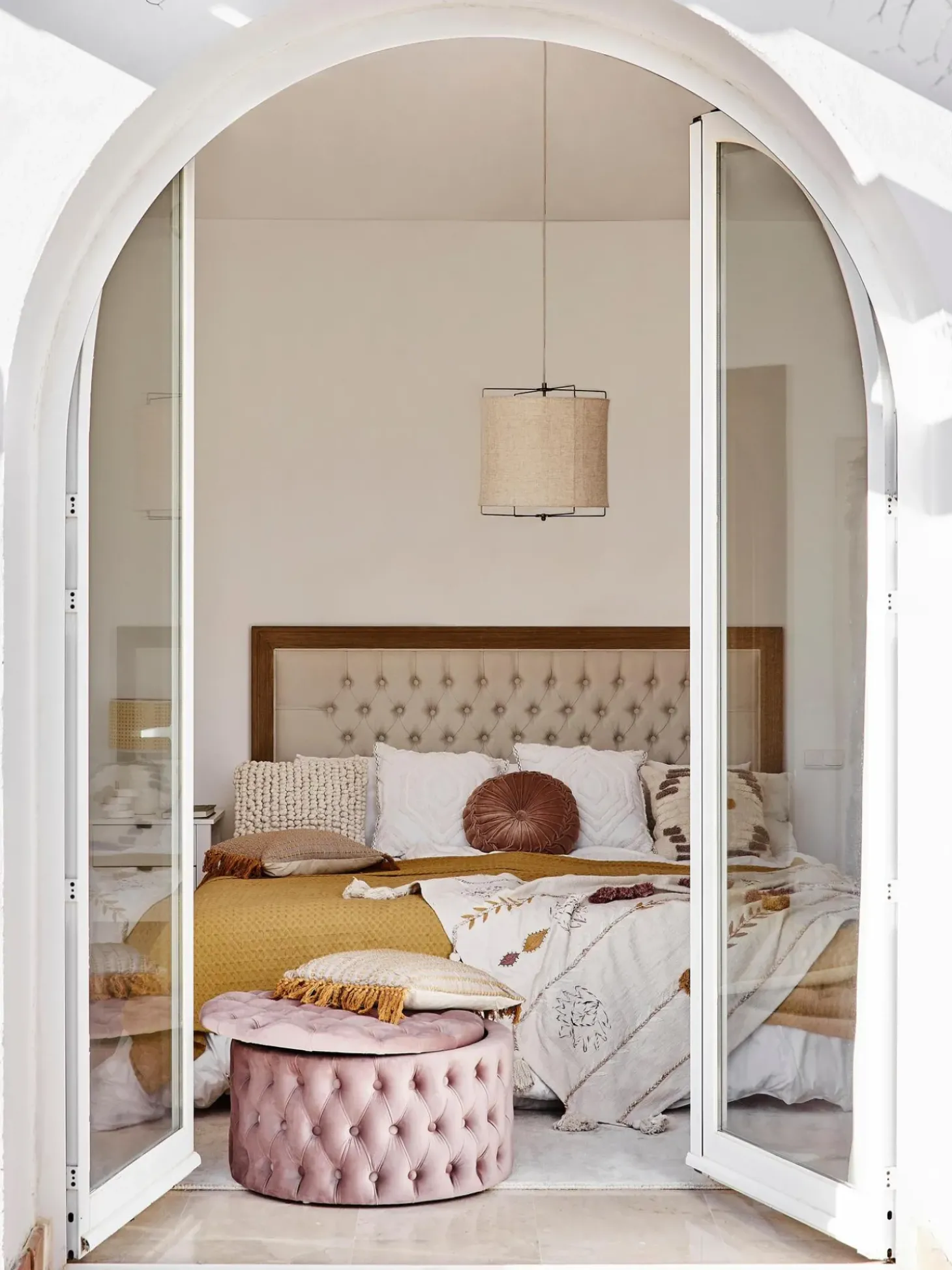 Puf Grande De Terciopelo Chiara, Con Espacio De Almacenamiento