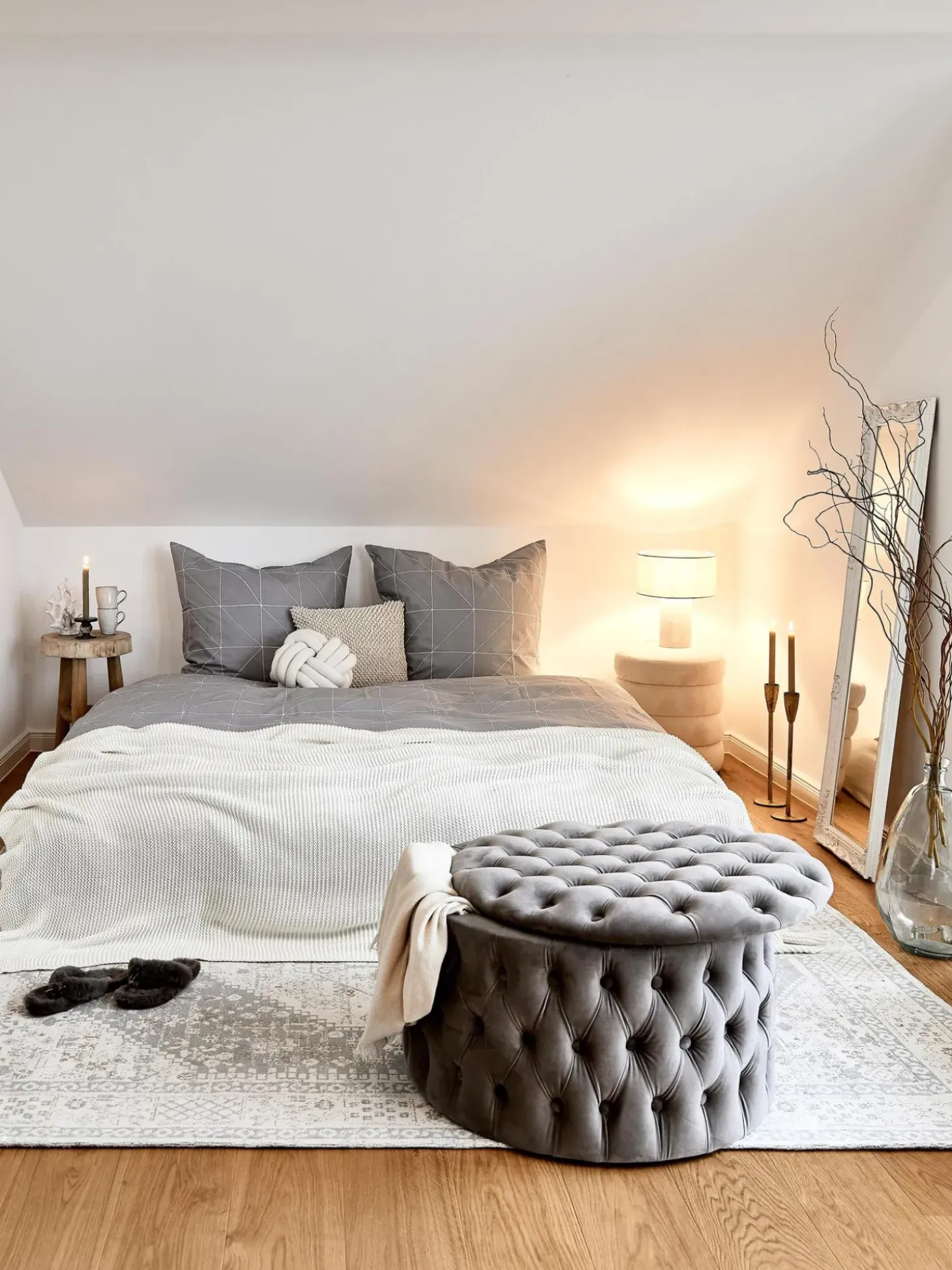 Puf Grande De Terciopelo Chiara, Con Espacio De Almacenamiento